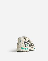 Asics&reg; Unisex Gel-NYC 2055 Sneakers PALE OAK TRUFFLE GREY