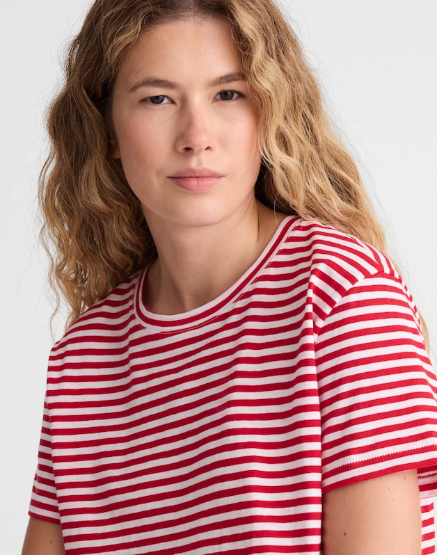 The Easy Crop Crew Tee in Soft Slub FESTIVAL RED