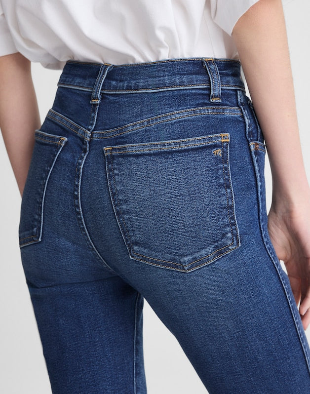 The Petite Skinny Jean in Roz Wash ROZ WASH