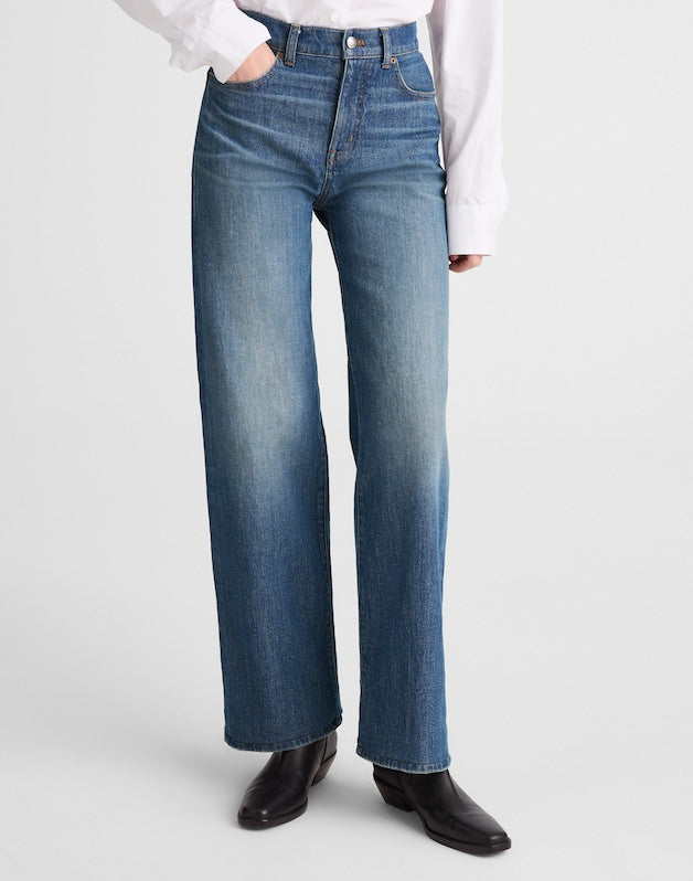 The Petite Perfect Vintage Wide-Leg Jean HARVEY WASH