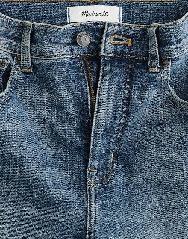 The Pencil Jean in Super Stretch Denim CONCHO WASH