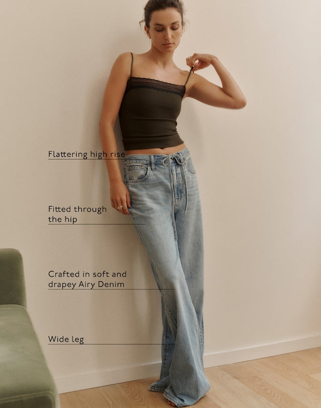 The Petite Ultimate Wide-Leg Jean in Airy Denim RAEBROOK WASH