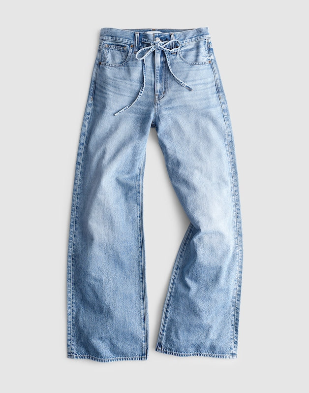 The Petite Ultimate Wide-Leg Jean in Airy Denim RAEBROOK WASH