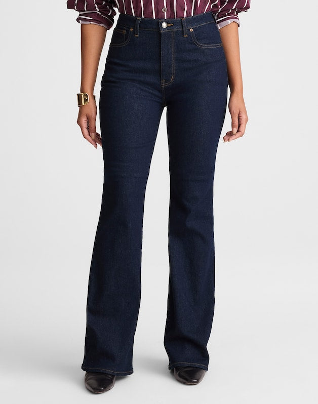 The Curvy Stretch Flare Jean in Rinse Wash RINSE WASH