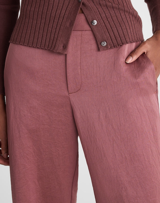 The Easy Pull-On Pant in Satin BURNT SOIL