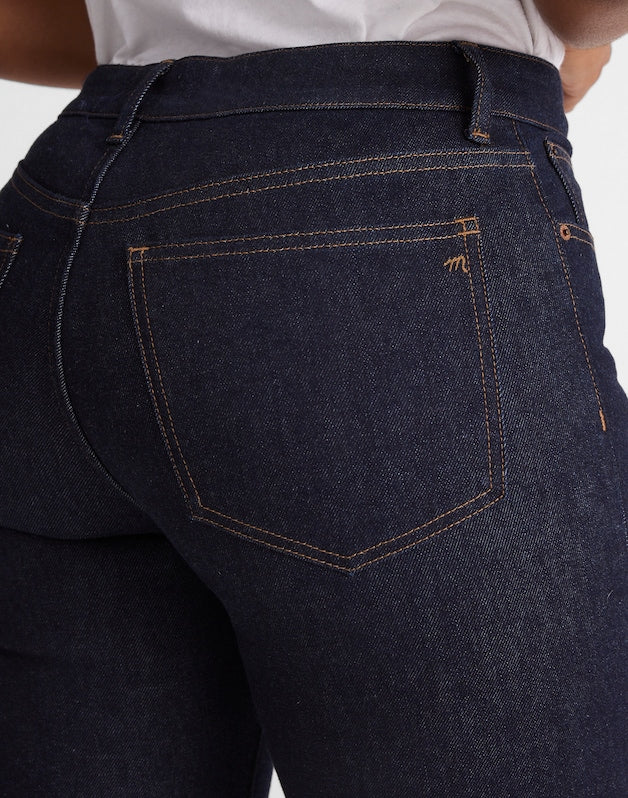The Petite Curvy Jules Slim-Straight Jean in Rinse Wash RINSE WASH