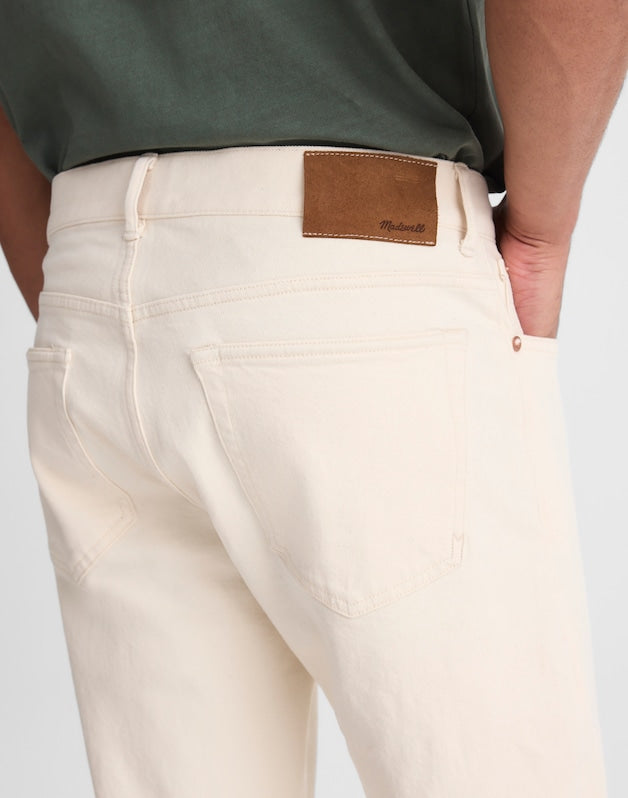 Relaxed Taper Jeans in Comfort Selvedge ECRU