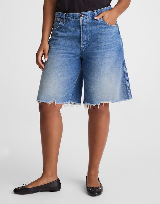 The Curvy Long Essex Short RETRO BRIGHT WASH