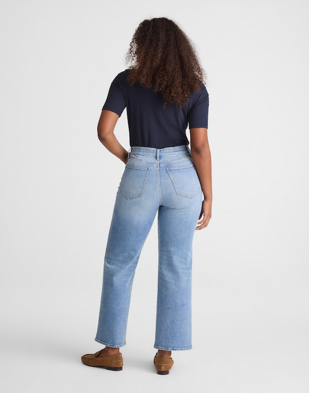 The Short Curvy Perfect Vintage Wide-Leg Crop Jean RAEBROOK WASH