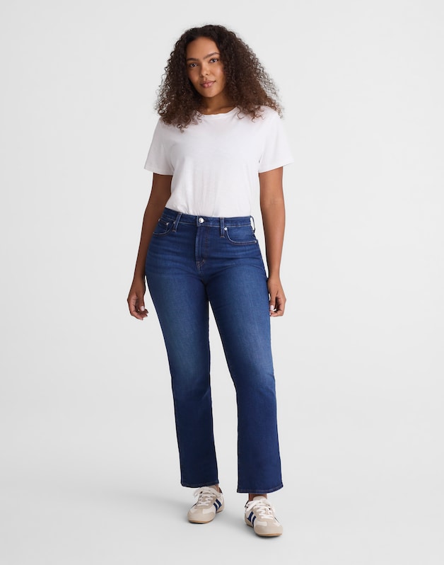 The Curvy Flare Crop Jean in Super Stretch Denim OSGOODE WASH