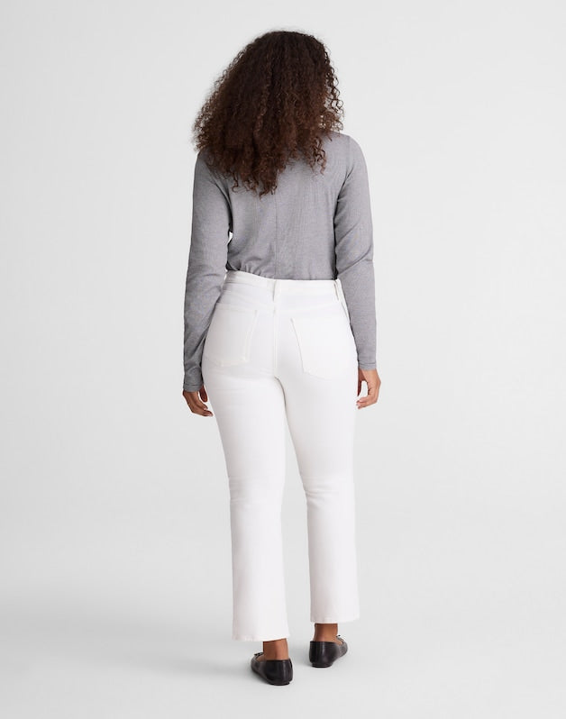 The Short Curvy Flare Crop Jean in Super Stretch Denim TILE WHITE
