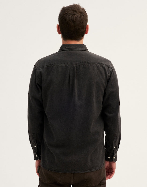 Single-Pocket Shirt in SoftFade Denim DRAUGHTON WASH