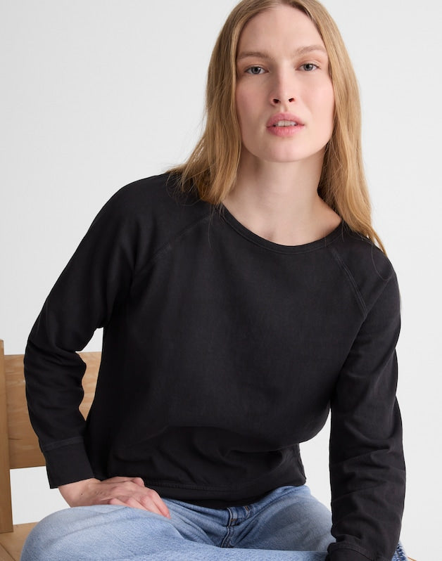 The Relaxed Raglan Tee in Vintage Jersey BLACK COAL