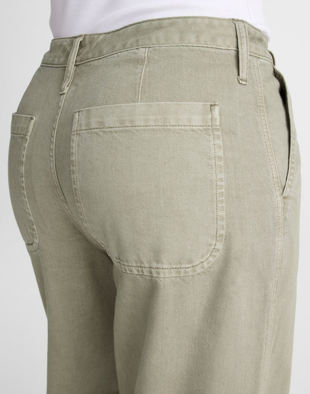 The Curvy Ultimate Wide-Leg Pant in Airy Denim SAGEBRUSH