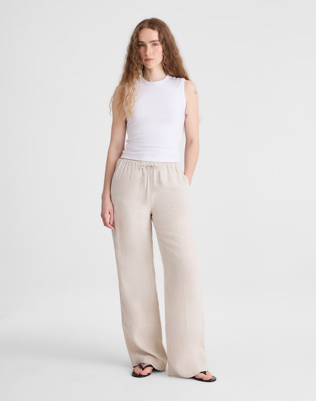 Short Pull-On Pants in 100% Linen OAT