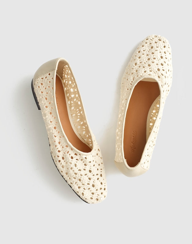The Mylie Glove Flat in Crochet VINTAGE KHAKI