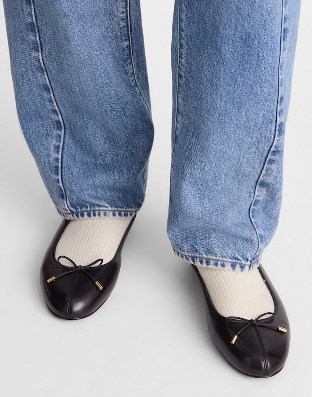 The Hester Flat TRUE BLACK