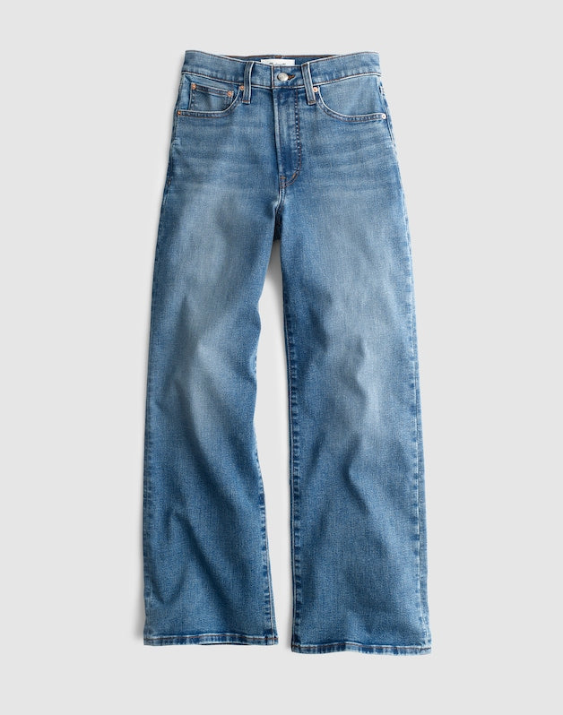 The Wide-Leg Crop Jean in Super Stretch Denim ONEIDA WASH