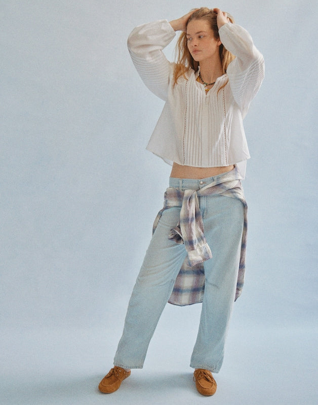 The Tall Darted Barrel-Leg Jean in Airy Denim LAGUNA WASH