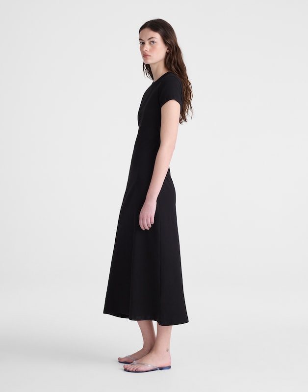 The '90s Crewneck Maxi T-Shirt Dress JET BLACK