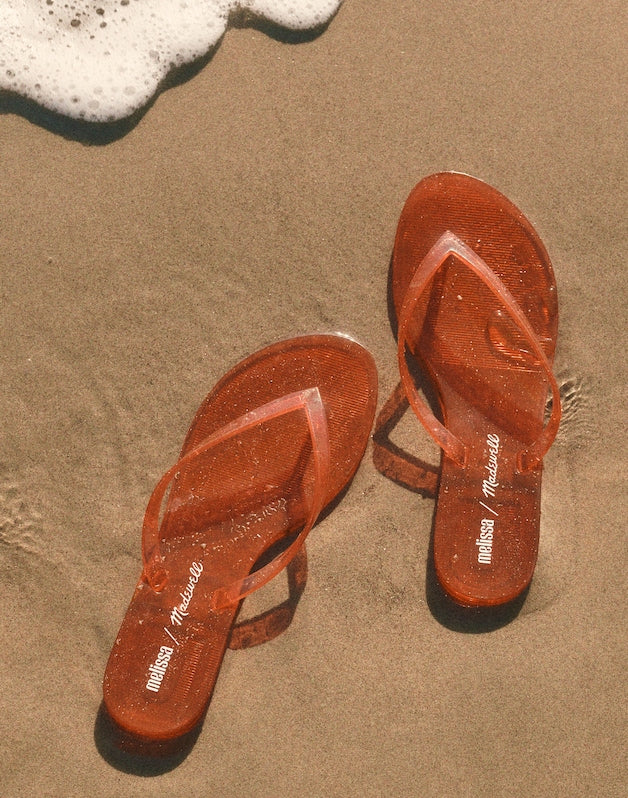 Madewell x Melissa Jelly Thong Sandal CHERRY