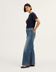 The Short Curvy Wide-Leg Jean SUNNYSIDE WASH